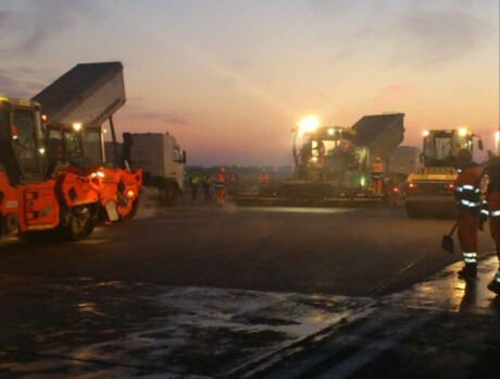 Wymiana nawierzchni drogi startowej na lotnisku w Bydgoszczy Wymiana nawierzchni drogi startowej na lotnisku w Bydgoszczy